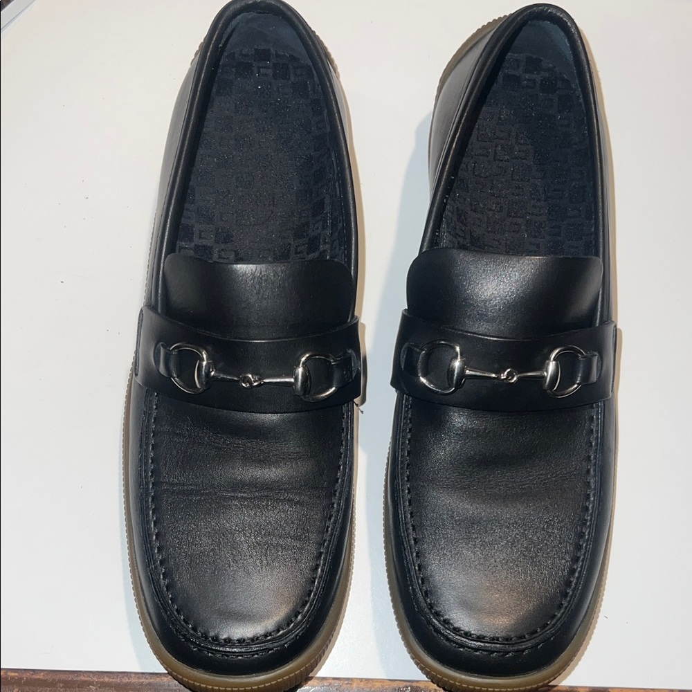 Gucci size 7 1/2 women’s Black Leather Loafers retro